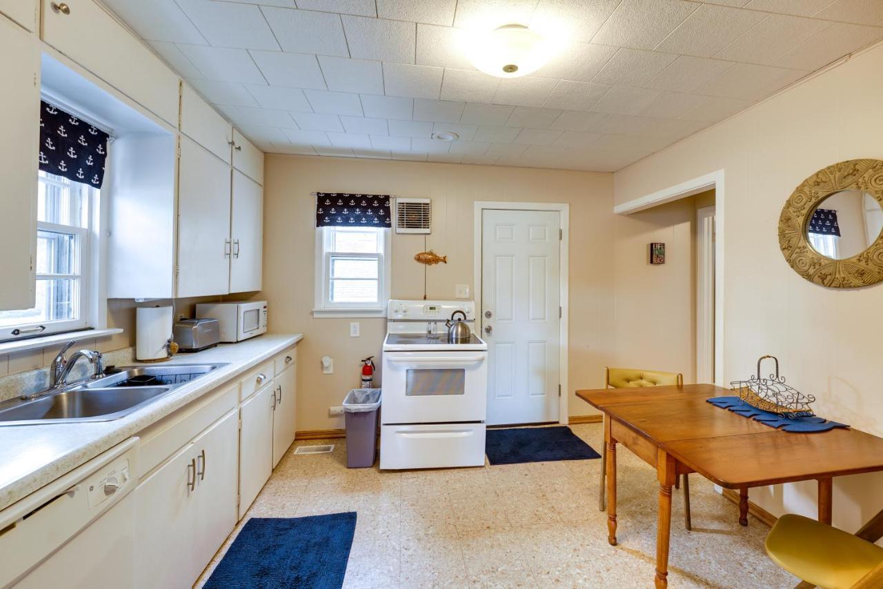 Ludington Vacation Rental - Walk To Lake Michigan! Exterior photo